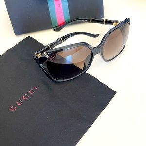 💯 AUTHENTIC GUCCI oversized sunglasses